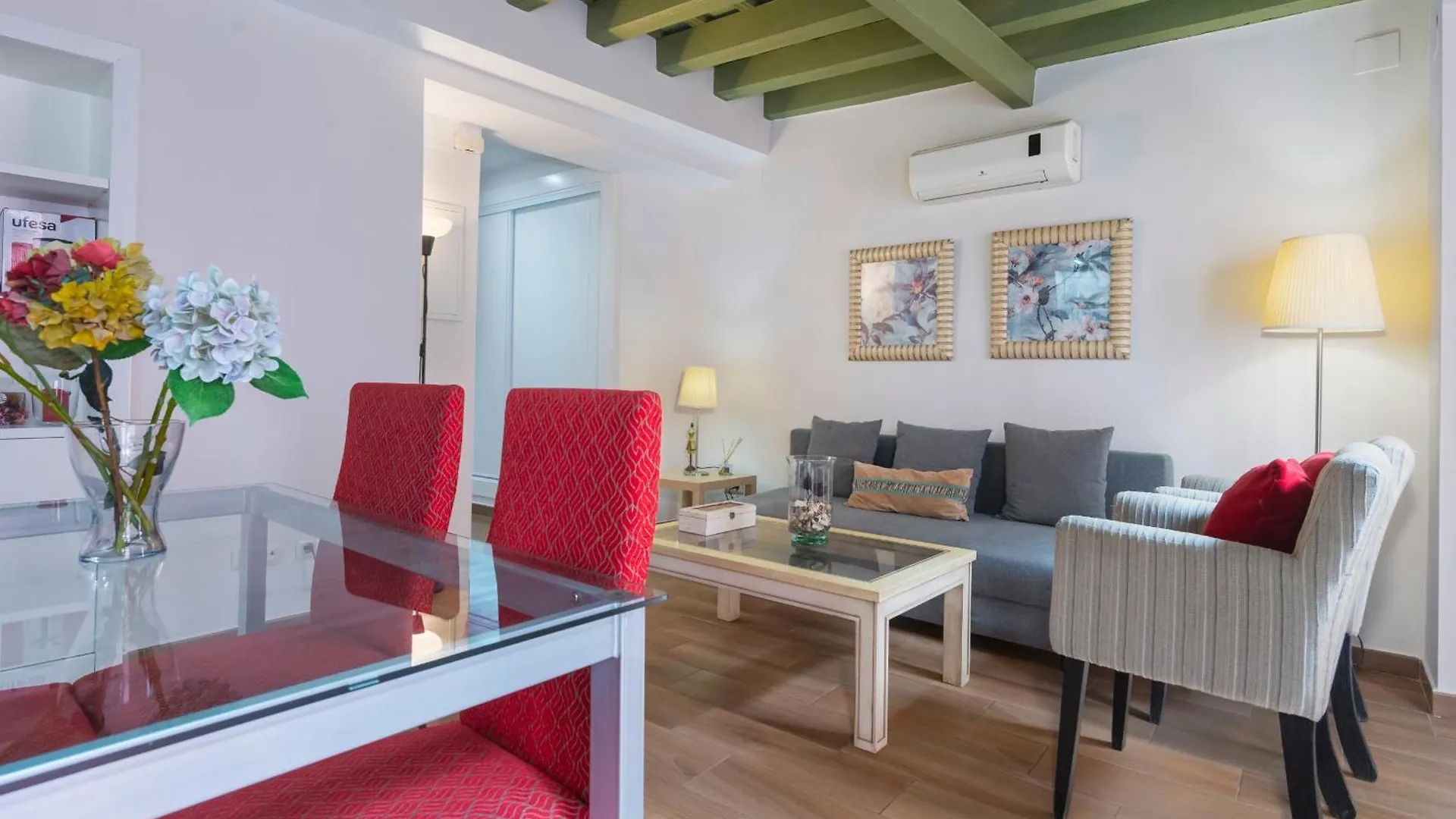 Amplio Piso En El Corazon De Sevilla Appartement
